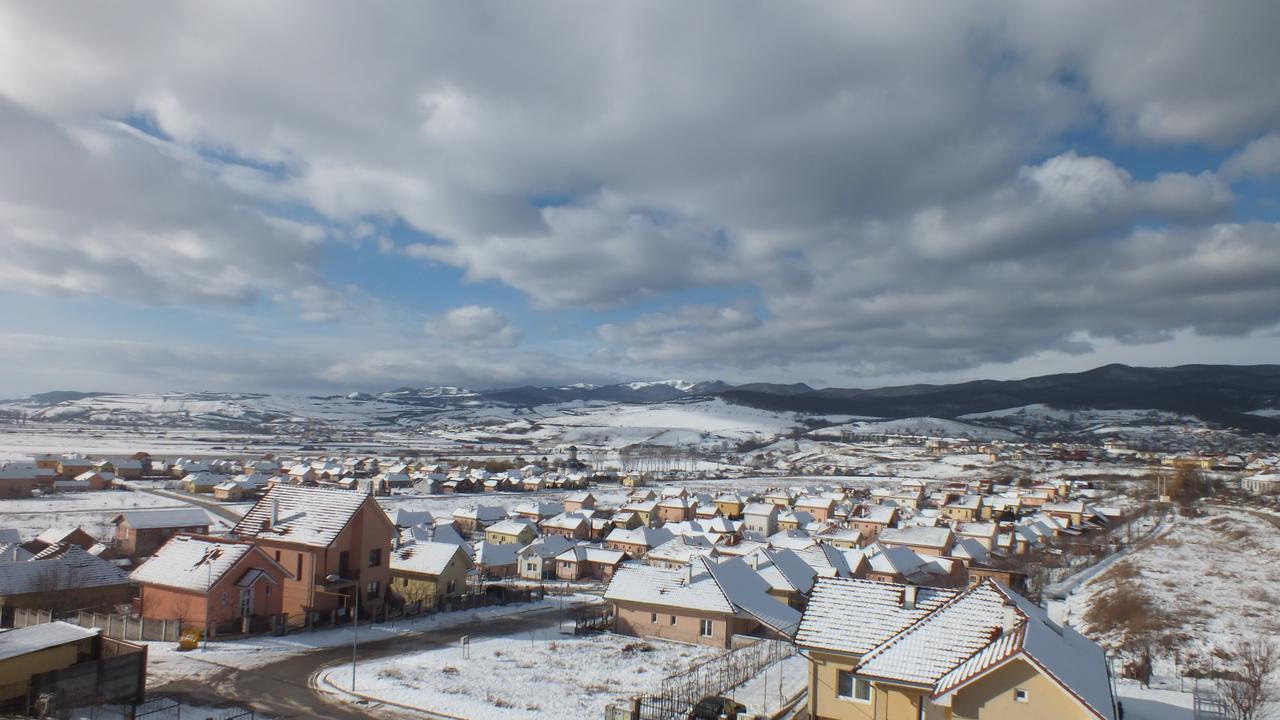 Sara, Alba Alba Iulia Luaran gambar
