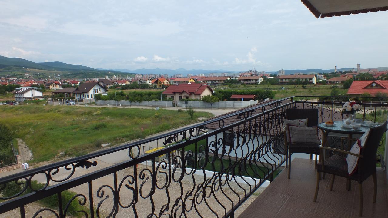 Sara, Alba Alba Iulia Luaran gambar