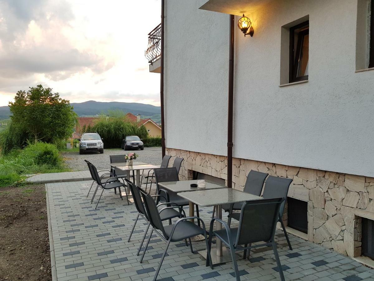 Sara, Alba Alba Iulia Luaran gambar